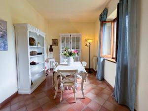 CLAUDIA VACANZA TOSCANA - Appartamento Nocciolo- 10 min da Siena