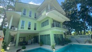 Green orchid Apartment