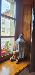 Gîte La petite maison horlogère deux chambres bain nordique & sauna , prêt de raquettes des neiges