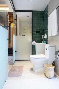 Under Las palmas Alula