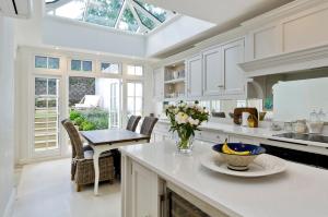 Veeve - Classical Living in Knightsbridge