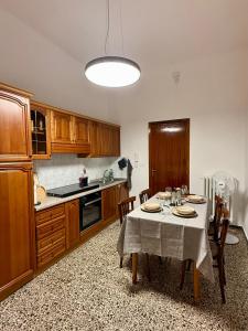 Gemütliches Salento-Ferienhaus, zentral gelegen mit Garage, Garten und Heizung