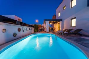 Villa Essenza Rossa in Vodice only 650 meters from the beach