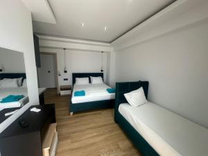 Central studios apartments