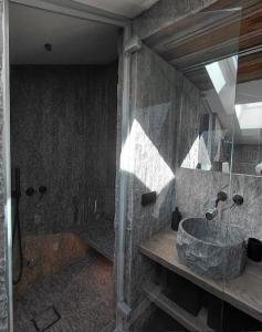 TERRY LODGE-Luxury Apartment-central ski area