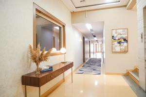 FabHotel Classic Executive - Nr Sasvad Road Railway Station