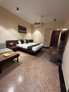 Hotel Mount Regency