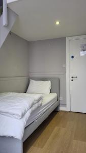 Talbot Street Guest House