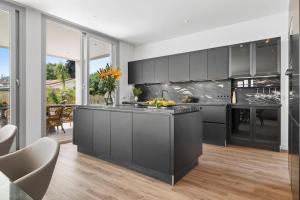 Villa Adelfa - Beachside Modern Villa in Marbella