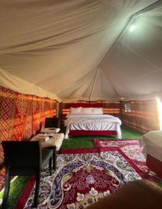 Star line for Desert Camping