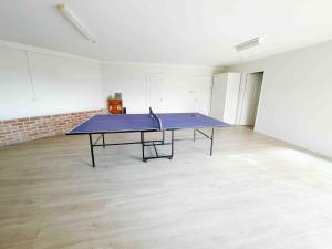 Tropical escape in central location Entire house