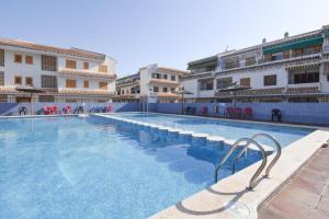 rentafive - Terraza, Piscina, Parking, Cerca Playa
