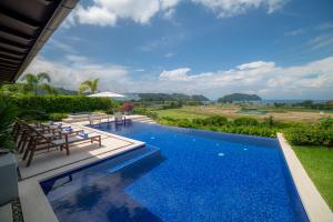 Casa Ohana 5 bdrs ocean view in Los Suenos