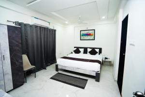 SwagStay Hotel Riviera