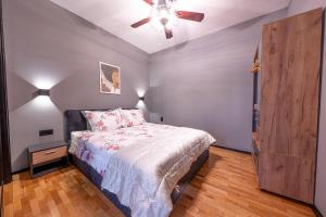 Urban Elegance Apartment by Park Zaimov by Top Kvartiri Ltd