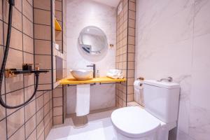 Urban Elegance Apartment by Park Zaimov by Top Kvartiri Ltd