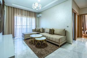 Appartement Familial à Zenata avec Piscine