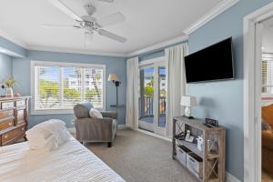 Port O Call C103 - Walkout To Beach or Pool!