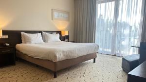 Holiday Inn Resort Warsaw Józefów by IHG