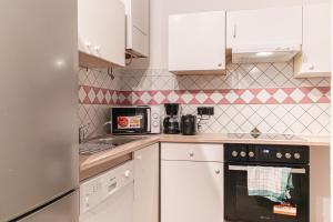 3BR Apartment with Nice Location in Vienna For Long Stays