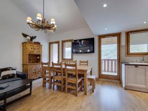 Duplex élégant 3 chambres, skis aux pieds, sauna, parking privé - FR-1-641-106