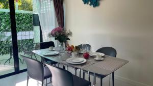 Townhouse in the Wonderland