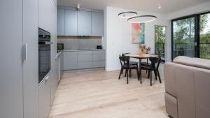 Lake Park Residence, Sun & Snow