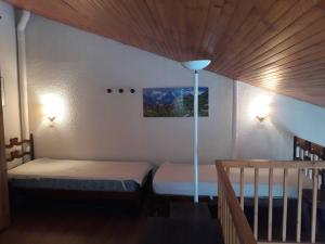 Appartement duplex 6 pers, aux pistes, casier à skis - FR-1-351-126