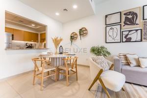 Iconic Burj Khalifa View 2BR with Assistant Room, Steps from Dubai Mall and Beside a Park, Bellevue Towers 1, Downtown Dubai by Deluxe Holiday Homes