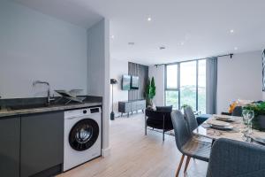 Luxury 1BR Self Check-in 10Mins to City Centre