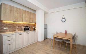 Wehost Apartment On Chiaureli STR.