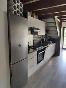 Duplex with spectacular mountain views for 8