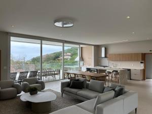 Paraiso com vista do mar e montanha na Praia Brava