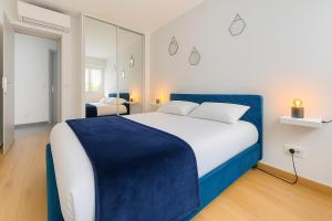 Appartement confortable avec balcon - Proche Gare Riquier SNCF