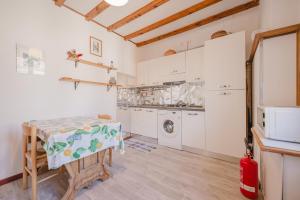 Lagoon View - 12 min to the Train Station