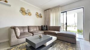 The Blyde - Lagoon Facing 3 Bedroom apartment