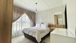 The Blyde - Lagoon Facing 3 Bedroom apartment