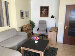 Casa Varesi, 5 Stock by HolAp SA