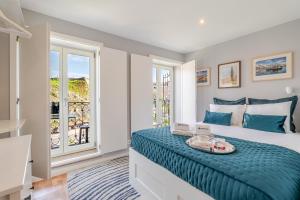 City Views Flats in Historic Porto by HostWise