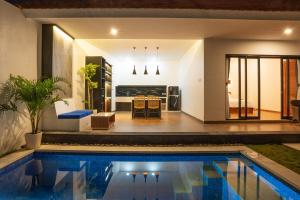 Cozy 1 Bedroom Luxury Villa with Pool and Breakfast