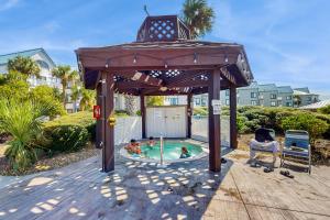 Plantation East #2112