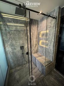 2 Bedrooms Apartment in Lake view - prime location and luxurious furniture