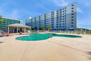 Plantation East #2210