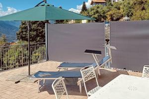 Casa con terrazza panoramica sul lago Maggiore