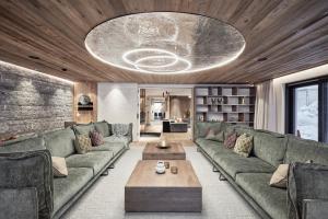 Chalet White Pearl by MYALPS