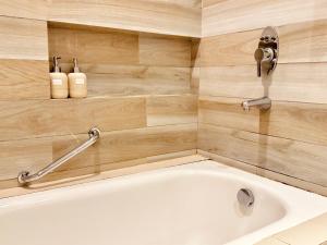 Studio Unit - Black Cat Studio - Santorini Hotel - Sta Lucia Mall Cainta Rizal