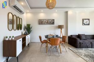 Alluring & Modern 2BDR Apt 5 min To CAI Airport