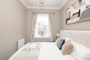 1 Bed in the heart of Grassmarket with Castle Views