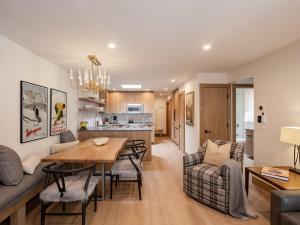 Le Petite Alps l 2BR Condo with Private Patio