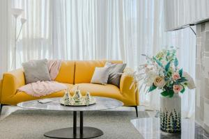 Chic Elegant City Center Condo